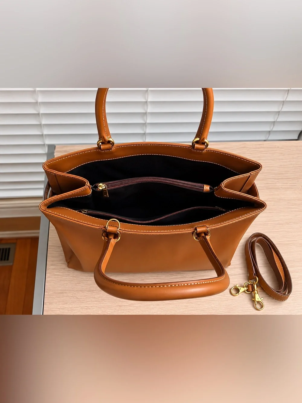 💫Vintage 💫SISO Select Made in Italy Cognac Leather Tote Shoulder Bag-USED ONCE